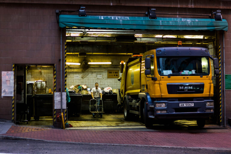 Un marché à Hong-Kong - Recyclage des emballages