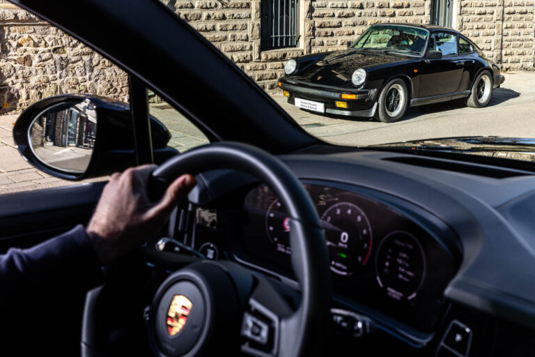 Porsche en Ville - Guérande - Cayenne Hybride - Porsche 911 3.2L Classic