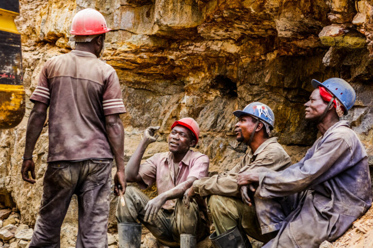 Grenat Tsavorite - Scorpion Mine - Moment de détente