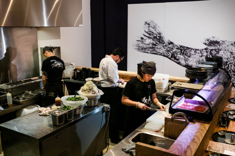 Izakaya Joyi - Cuisiniers à l’œuvre
