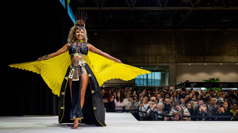 Salon du chocolat - Vanylle Emasse - Défilé - Cacao show - Robe en chocolat de Vanessa Galan et Gaël Jacob- Photographe événementiel