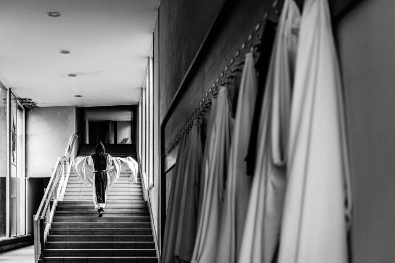 Abbaye de Cîteaux - Documentaire en immersion - Photo noir et blanc - Agence Brunet-Monié Nantes
