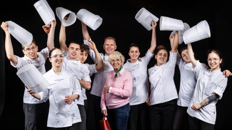 Backstages - Ferrandi Paris - Mercotte - Patissiers - Claude Chiron - Photographie d'équipe
