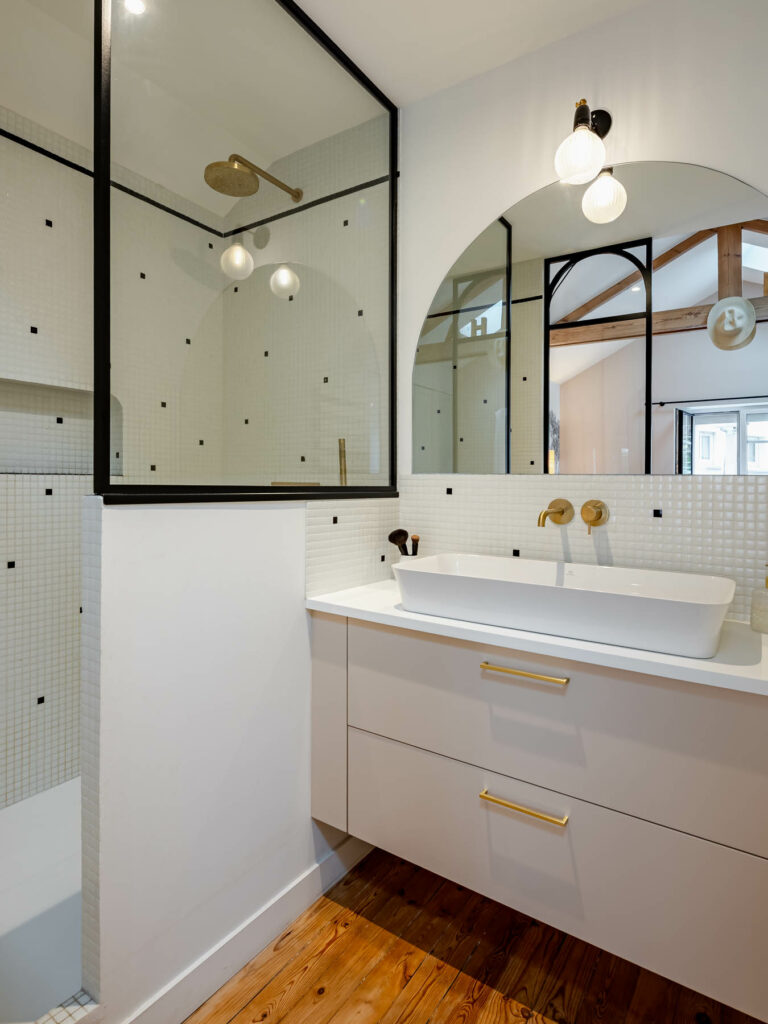 Salle de bain - Photographie de design - Rénovation maison ancienne